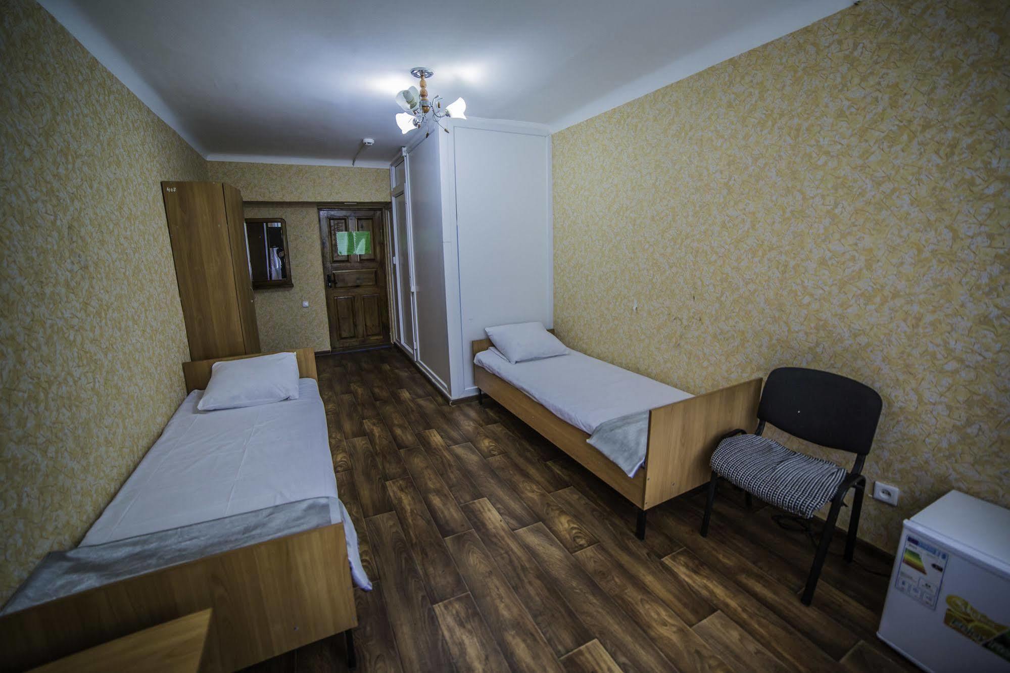 Economy Hotel Zhyger Astana Exterior foto